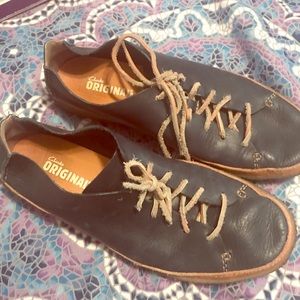 Men’s Clark’s originals